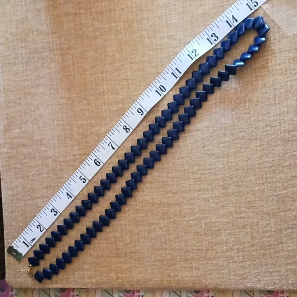Vintage Trifari Overlapping Square Navy Lucite Plastic Bead Necklace - Picture 2 of 4